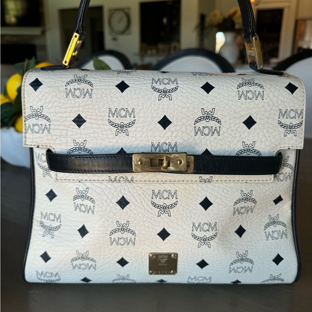 🔥🔥🔥MCM TOP HANDLE HANDBAG - Picture 11 of 11